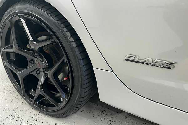 2016 Holden Commodore SV6 Black VF Series II