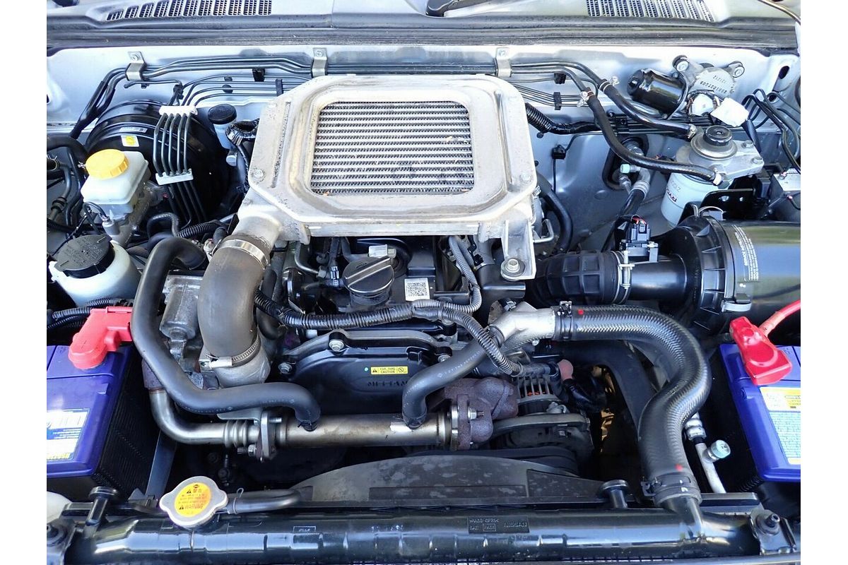 2013 Nissan Navara ST-R (4x4) D22 Series 5 4X4