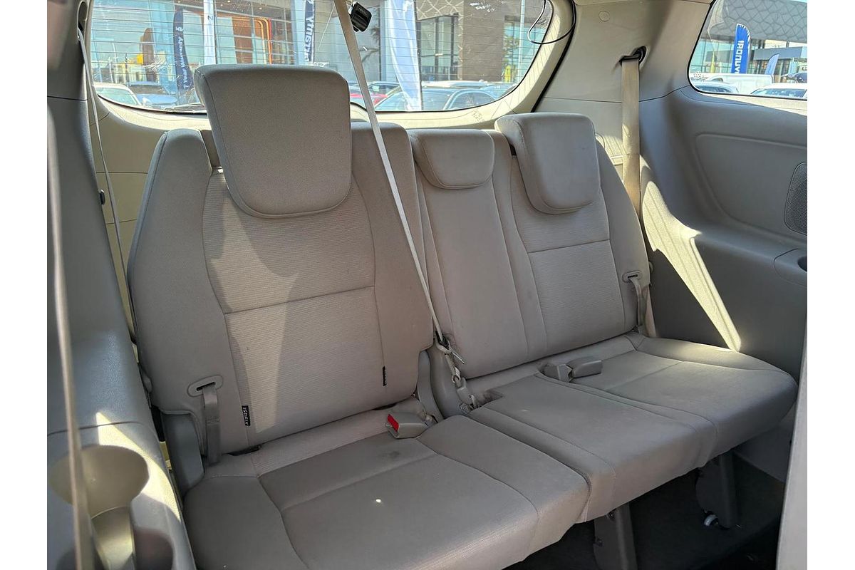 2015 Kia Carnival S YP