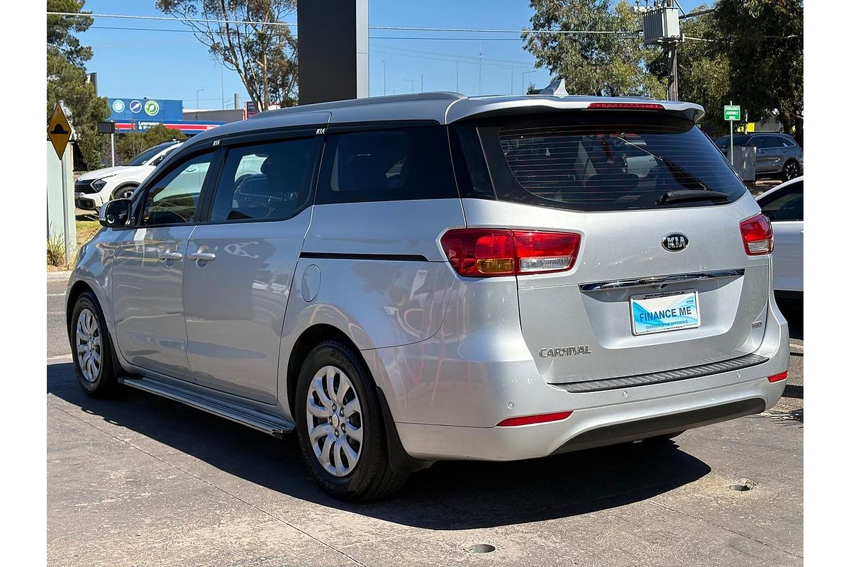 2015 Kia Carnival S YP