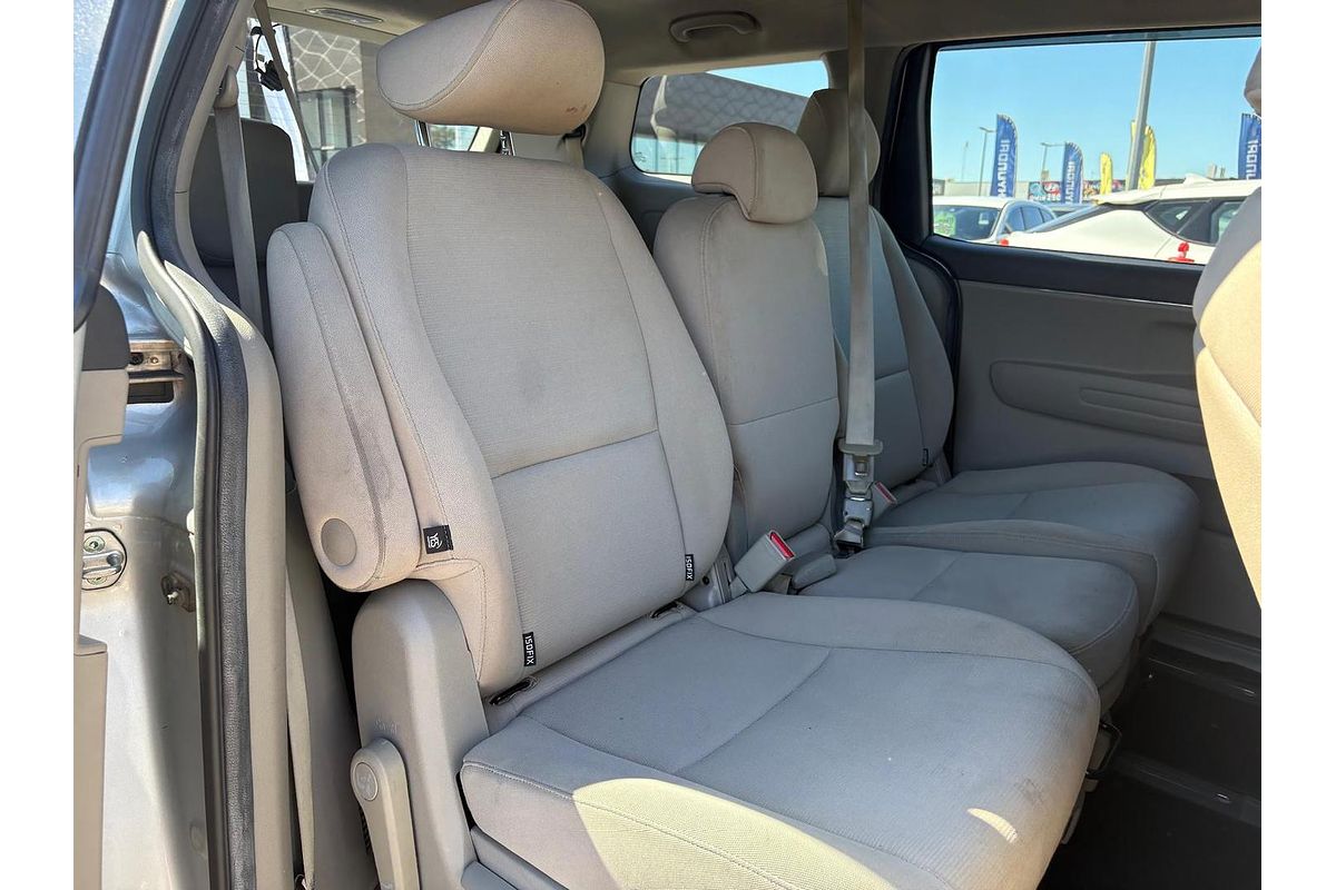 2015 Kia Carnival S YP