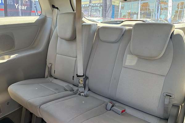2015 Kia Carnival S YP