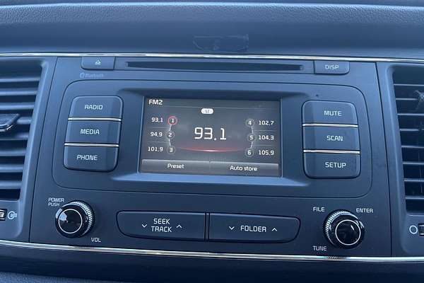 2015 Kia Carnival S YP