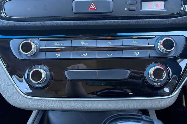 2015 Kia Carnival S YP