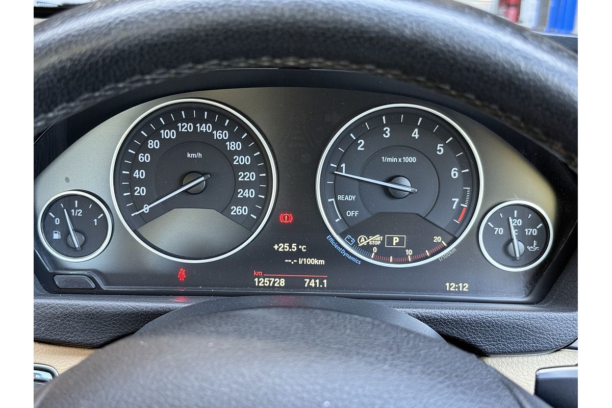 2015 BMW 3 Series 320i Luxury Line F30 LCI
