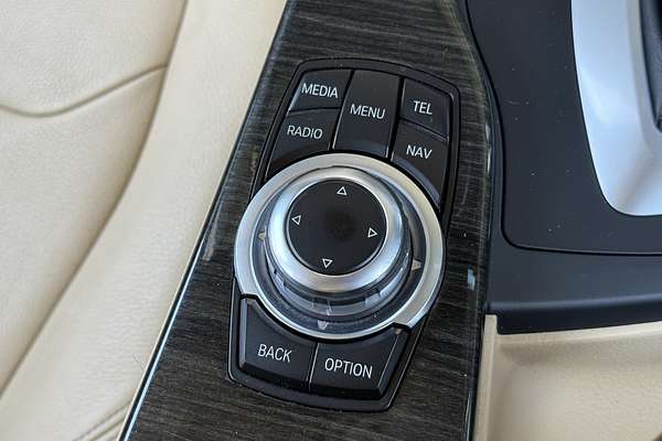 2015 BMW 3 Series 320i Luxury Line F30 LCI