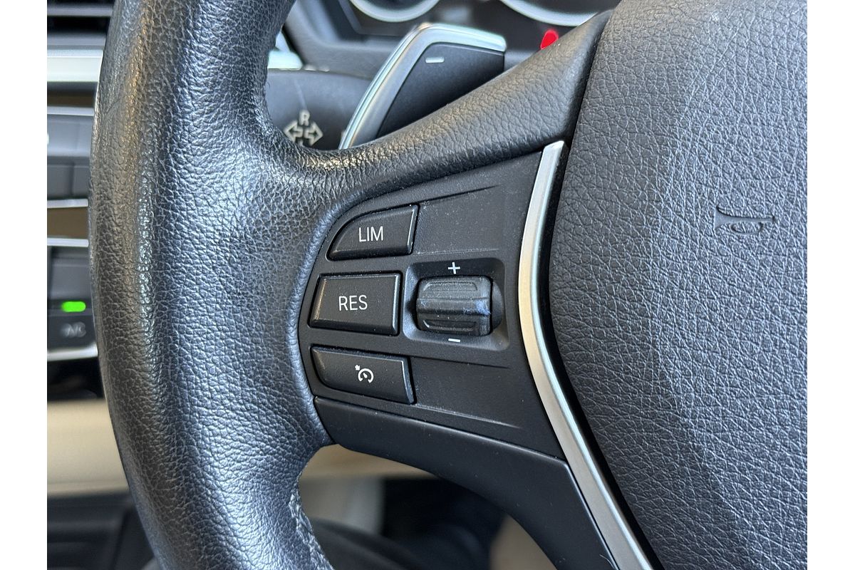 2015 BMW 3 Series 320i Luxury Line F30 LCI