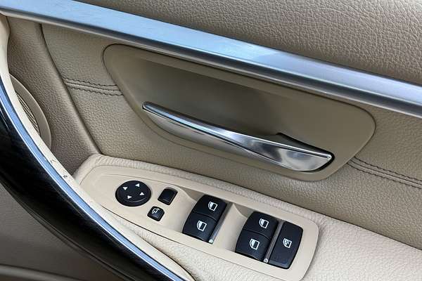 2015 BMW 3 Series 320i Luxury Line F30 LCI