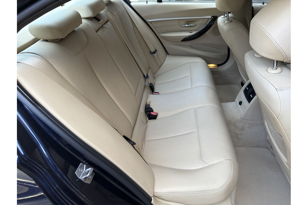 2015 BMW 3 Series 320i Luxury Line F30 LCI