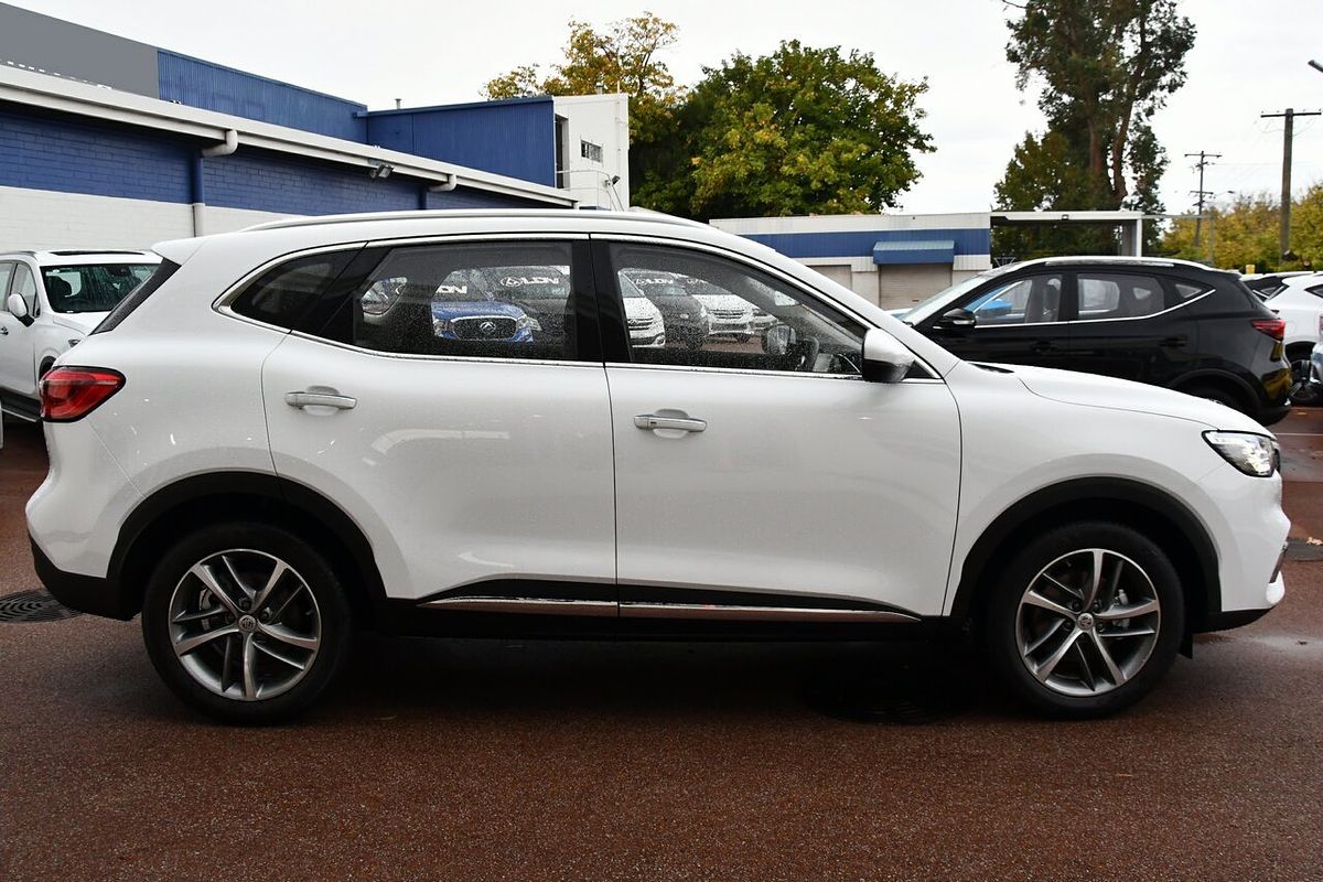 2024 MG HS Excite SAS23
