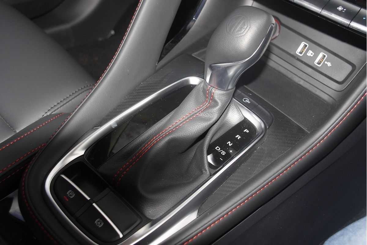 2024 MG ZST Excite