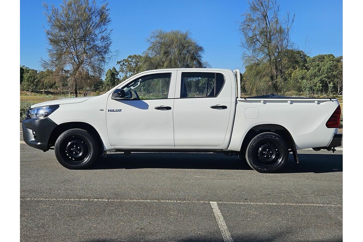 2018 Toyota Hilux Workmate TGN121R MY17 Rear Wheel Drive