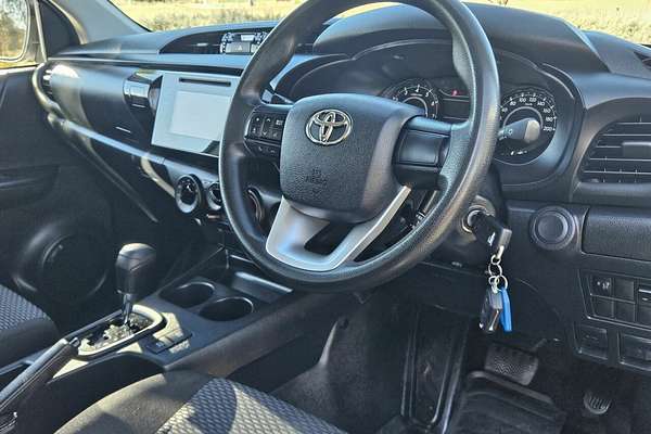 2018 Toyota Hilux Workmate TGN121R MY17 Rear Wheel Drive