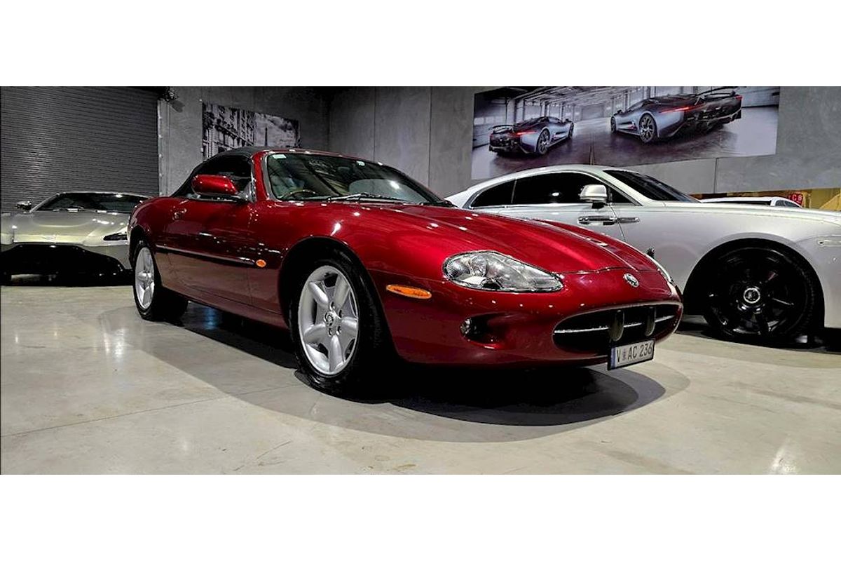 1998 Jaguar XK8 Classic