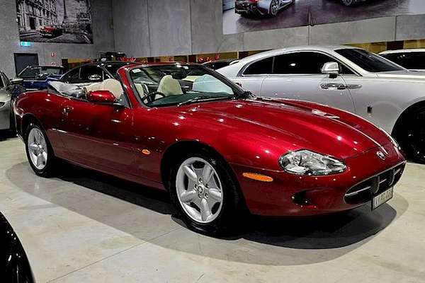 1998 Jaguar XK8 Classic