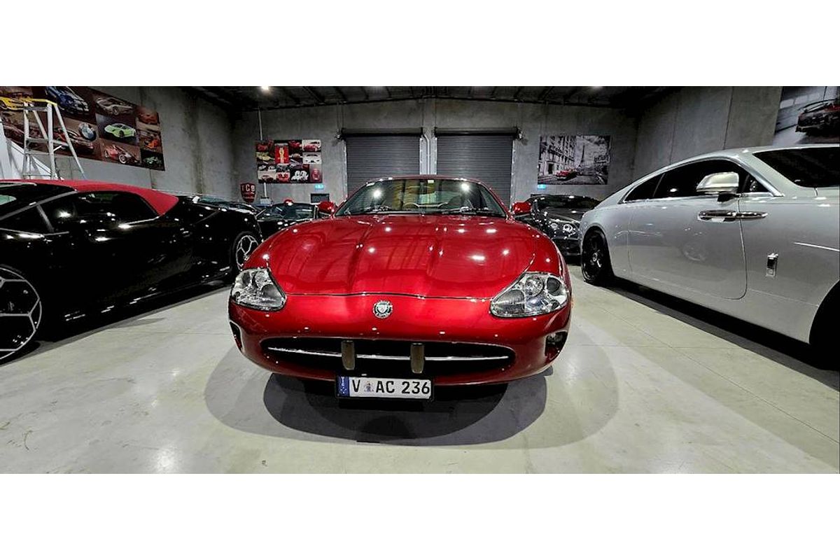 1998 Jaguar XK8 Classic