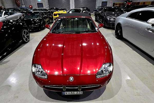 1998 Jaguar XK8 Classic