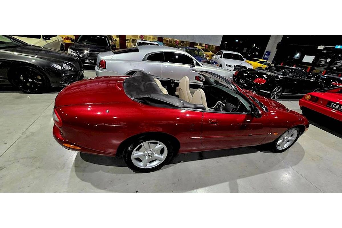 1998 Jaguar XK8 Classic