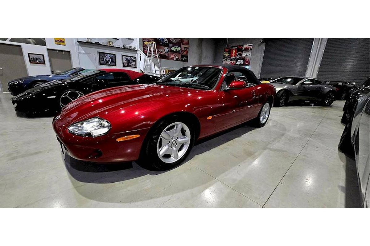 1998 Jaguar XK8 Classic