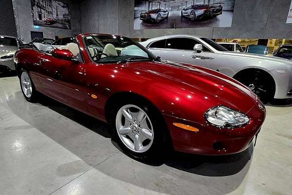 1998 Jaguar XK8 Classic