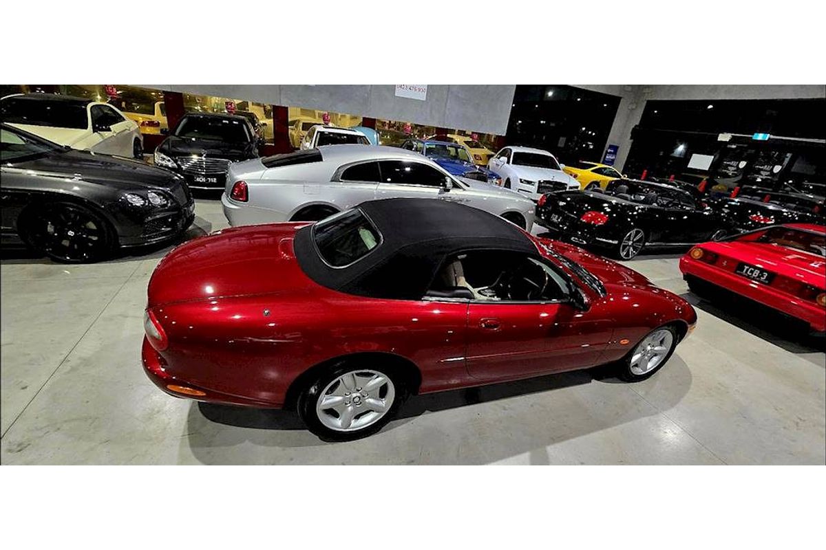 1998 Jaguar XK8 Classic