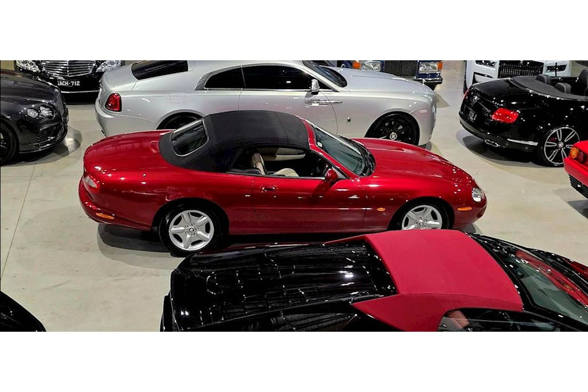 1998 Jaguar XK8 Classic