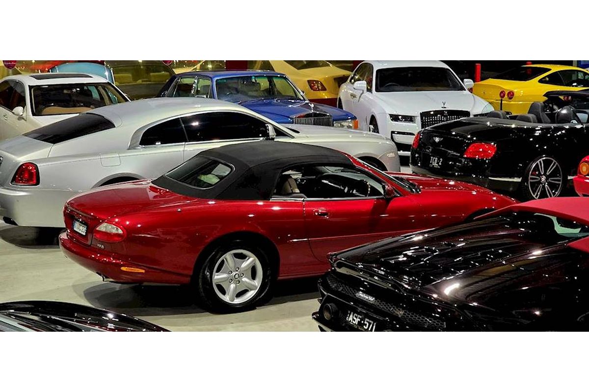 1998 Jaguar XK8 Classic