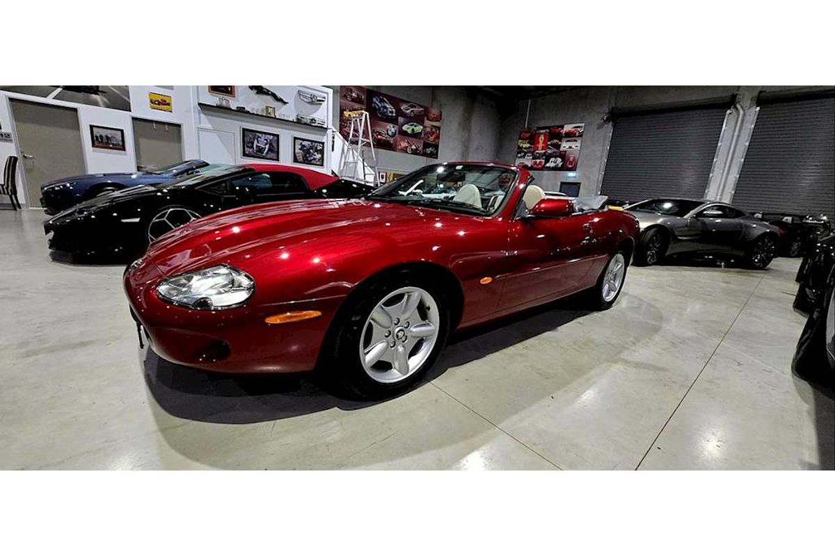1998 Jaguar XK8 Classic