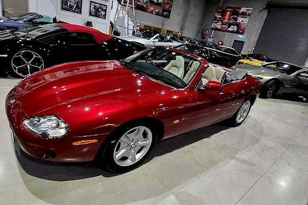 1998 Jaguar XK8 Classic