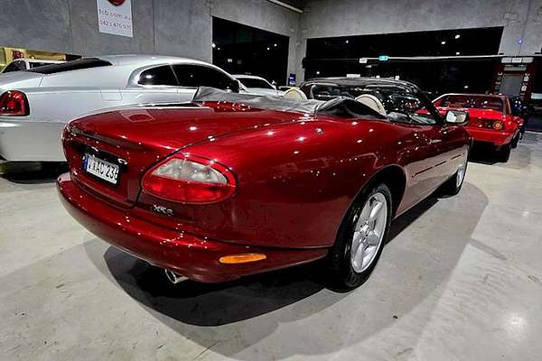 1998 Jaguar XK8 Classic
