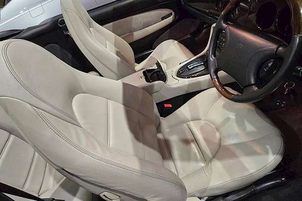 1998 Jaguar XK8 Classic