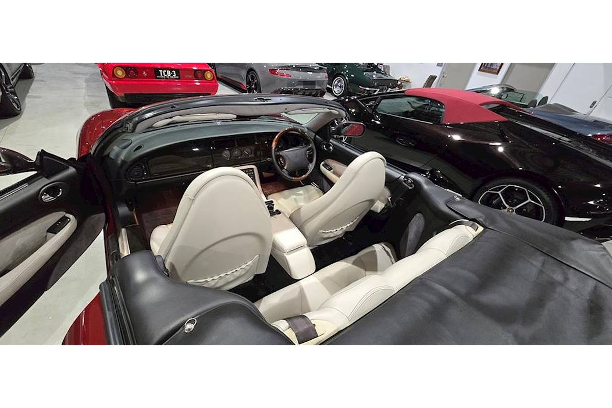 1998 Jaguar XK8 Classic
