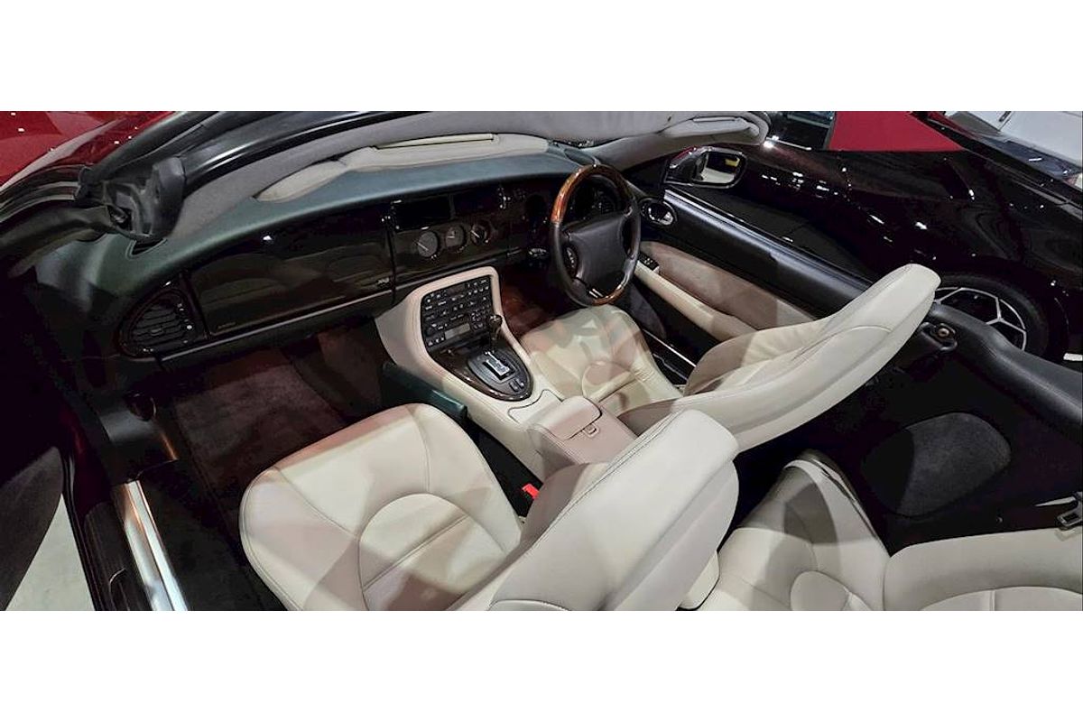 1998 Jaguar XK8 Classic