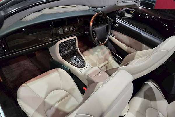 1998 Jaguar XK8 Classic