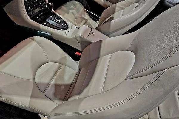 1998 Jaguar XK8 Classic