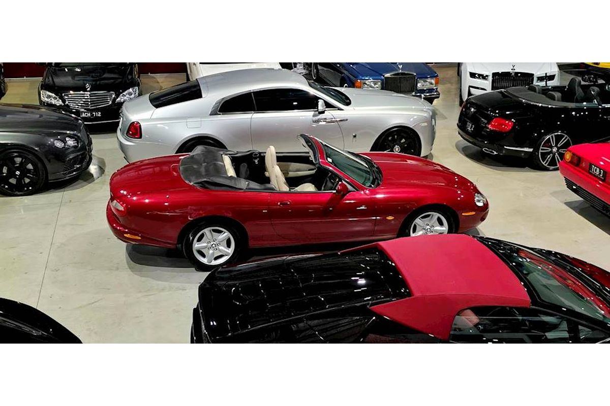 1998 Jaguar XK8 Classic