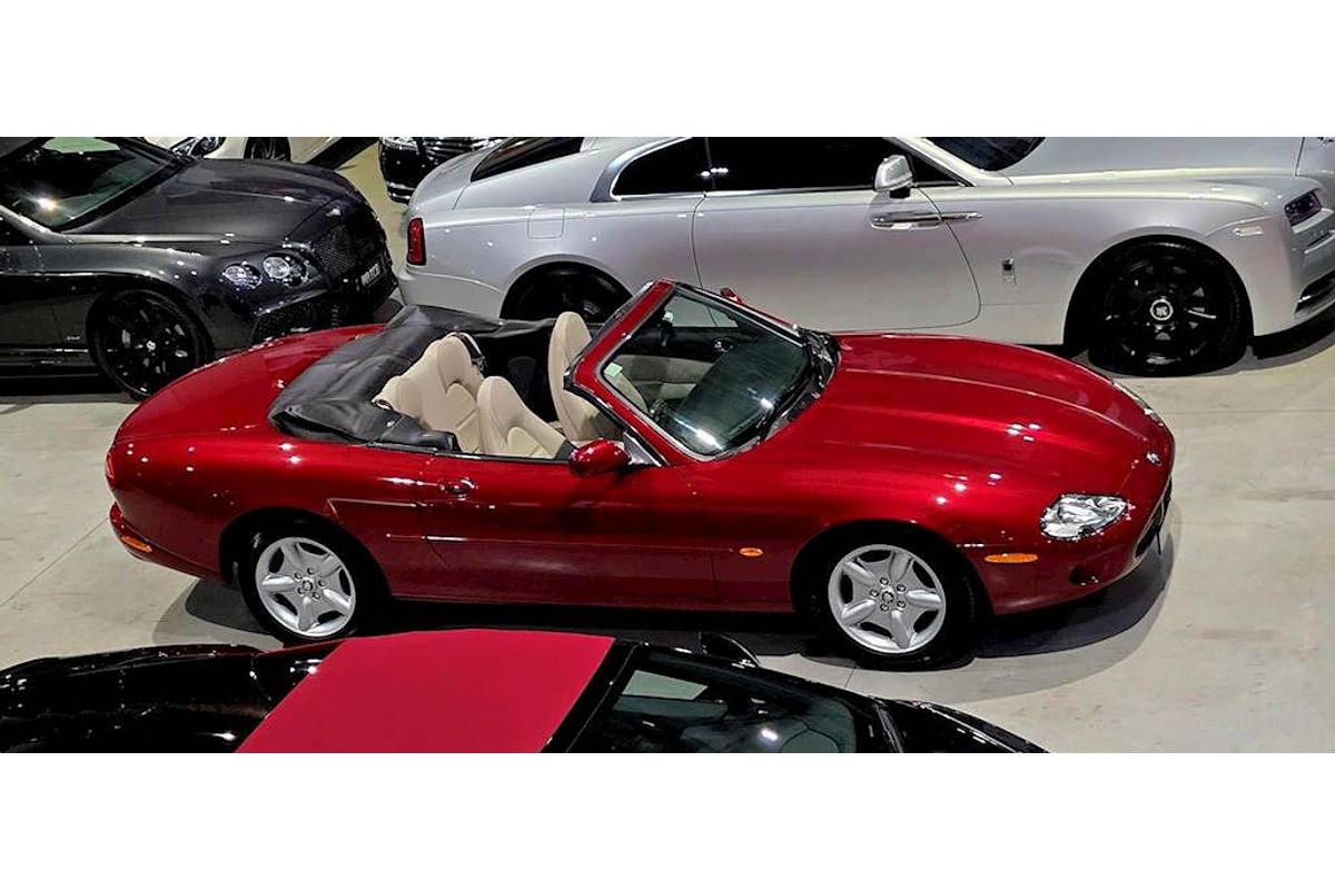 1998 Jaguar XK8 Classic