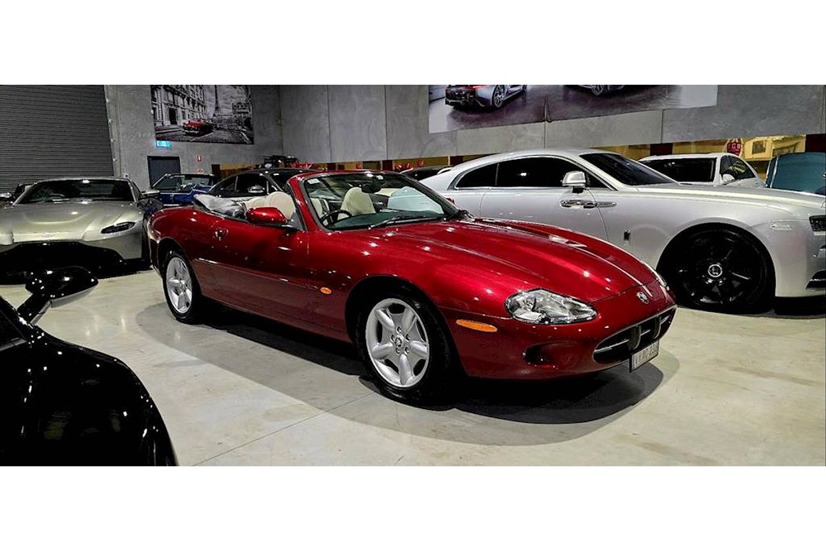 1998 Jaguar XK8 Classic