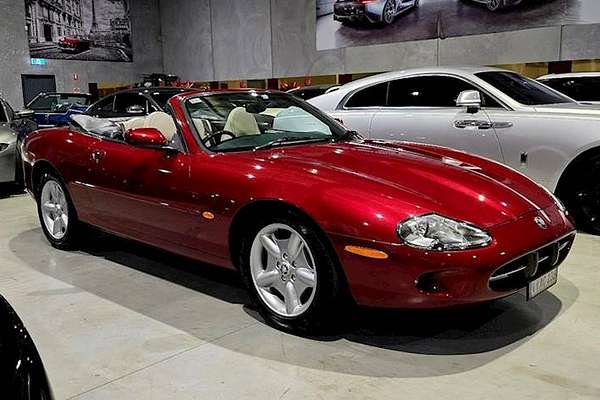 1998 Jaguar XK8 Classic