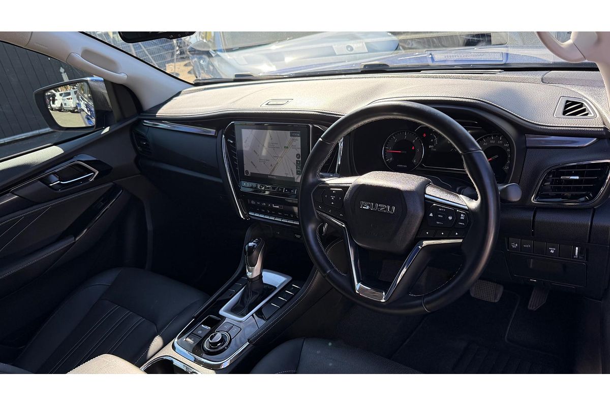 2023 Isuzu MU-X LS-T