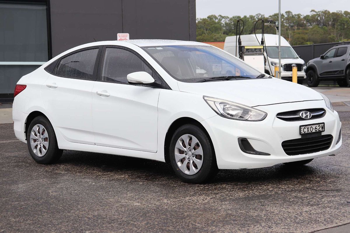 2014 Hyundai Accent Active RB2