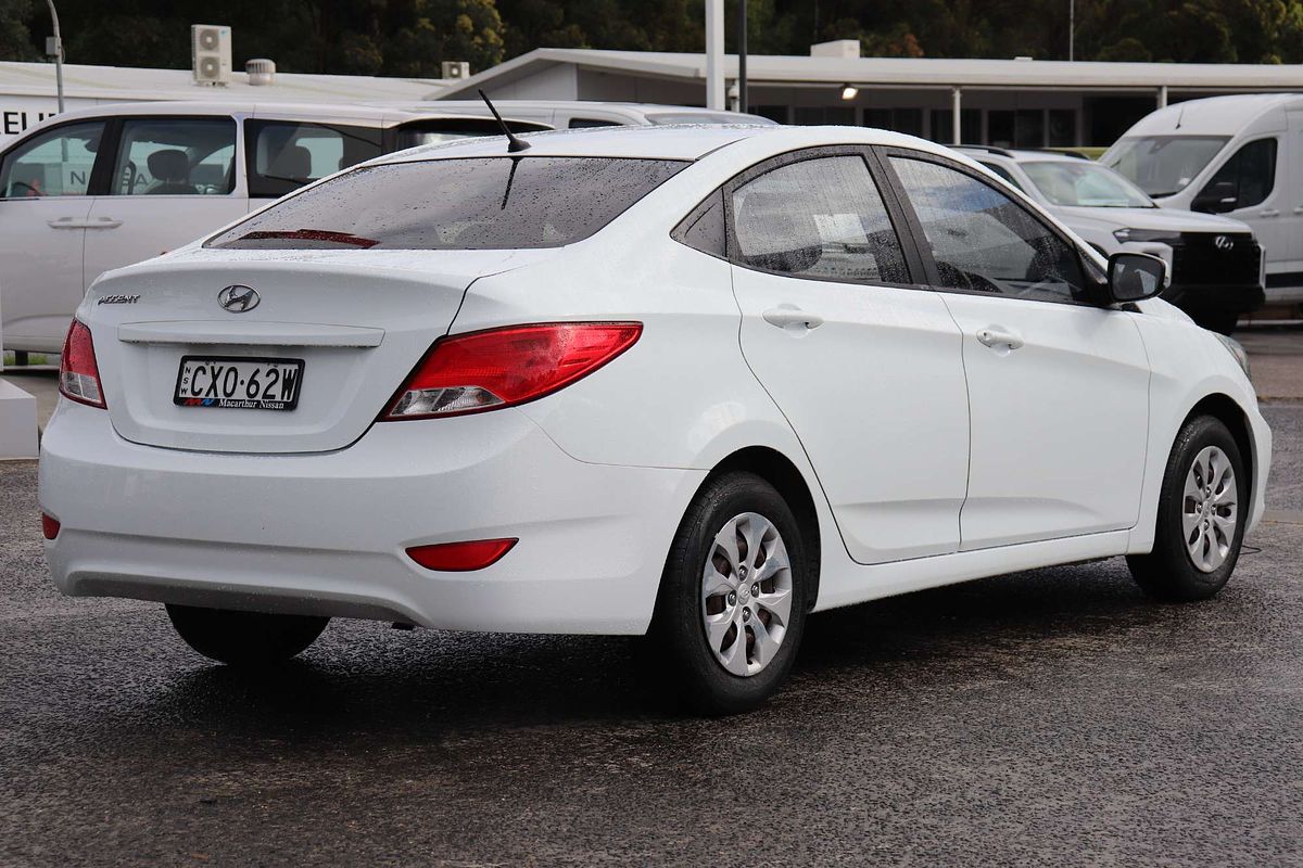 2014 Hyundai Accent Active RB2