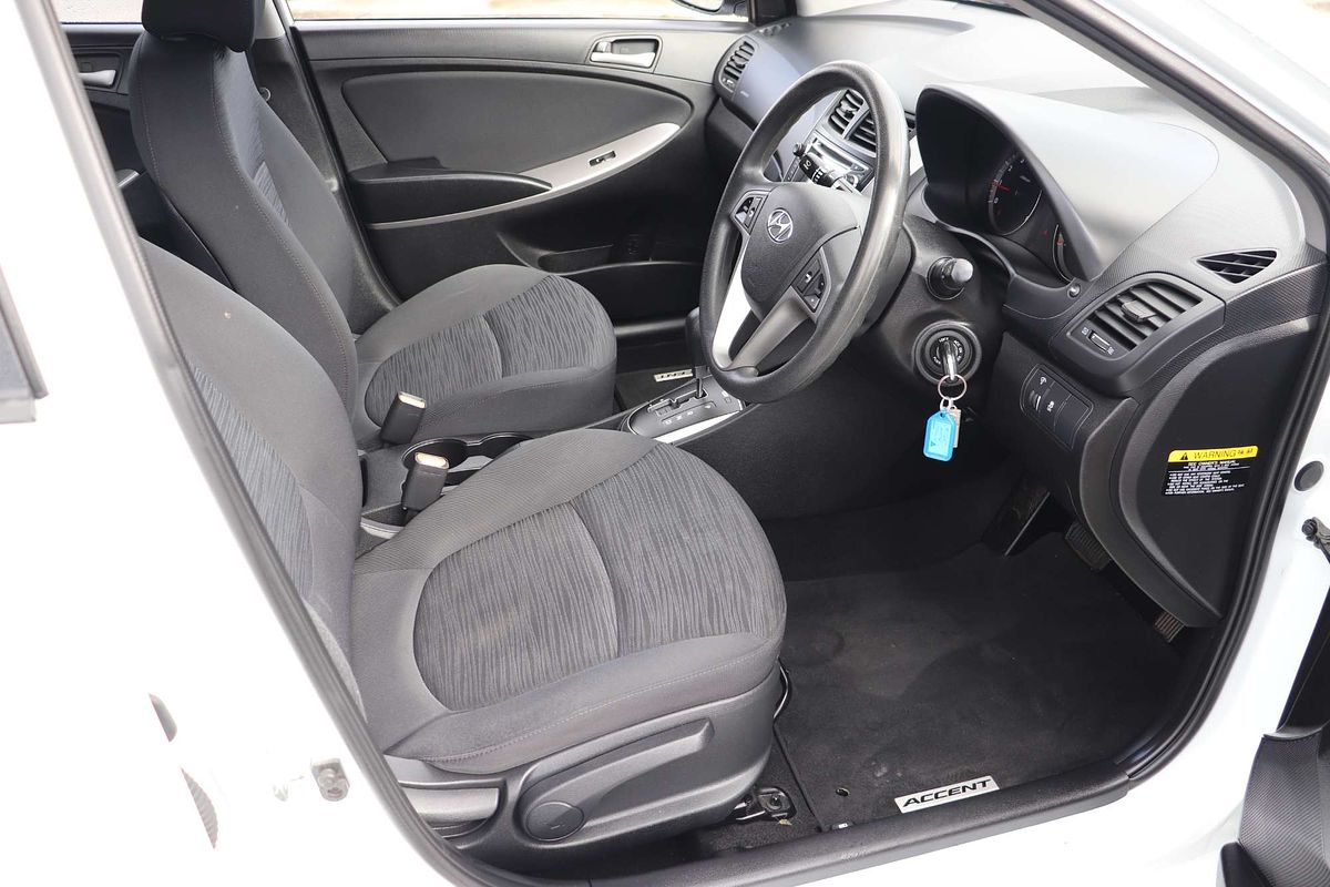 2014 Hyundai Accent Active RB2