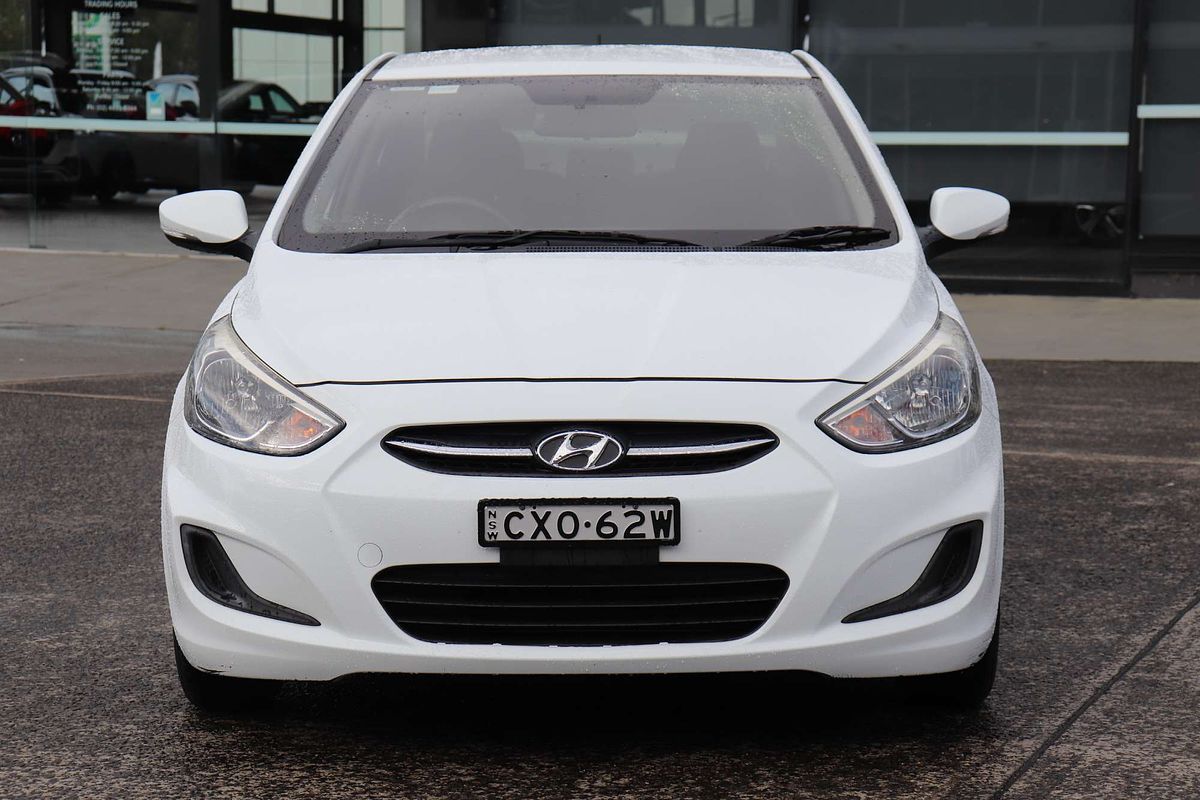2014 Hyundai Accent Active RB2