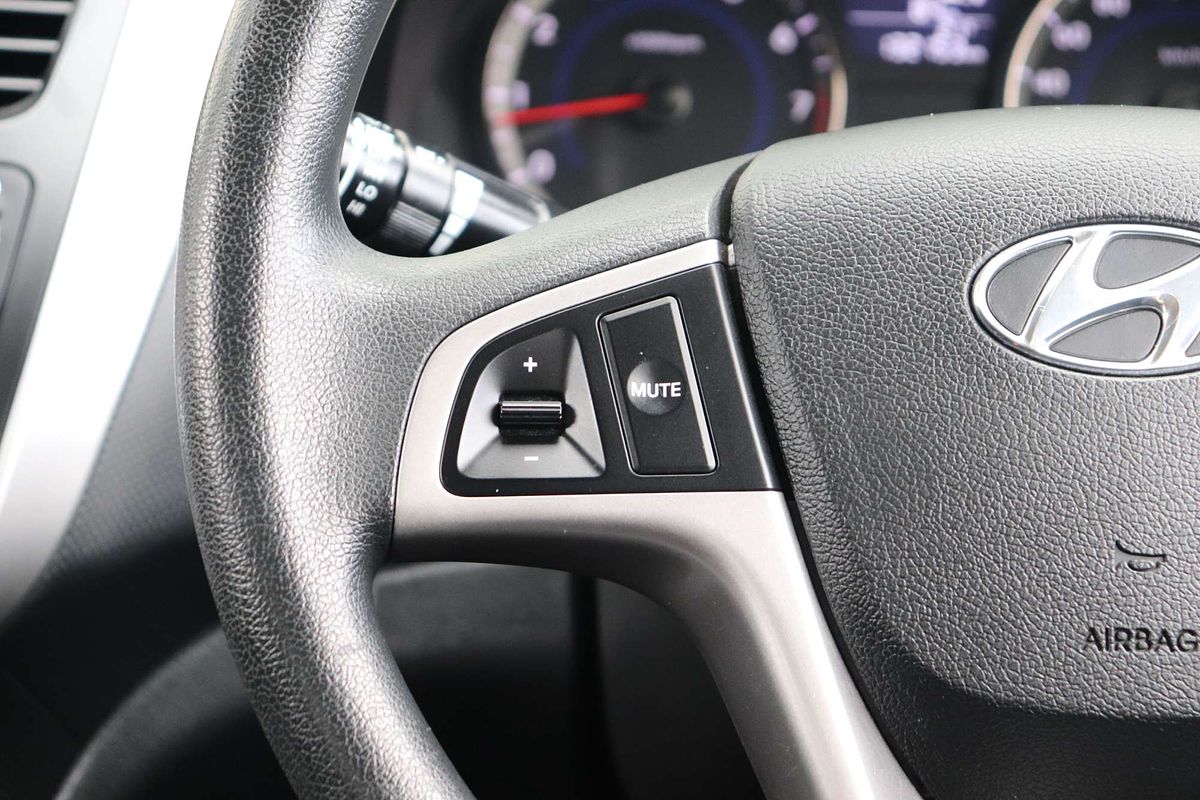 2014 Hyundai Accent Active RB2