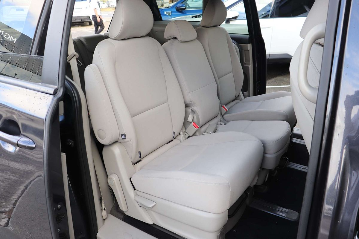 2018 Kia Carnival S YP