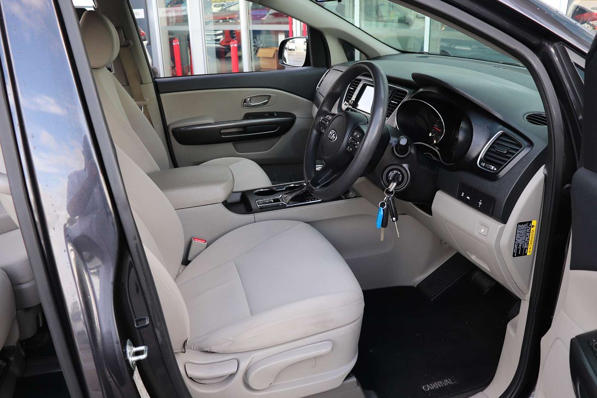 2018 Kia Carnival S YP