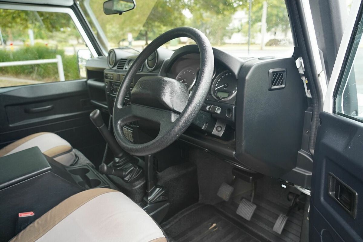 2011 Land Rover Defender 90 Limited Edition (4x4) MY11