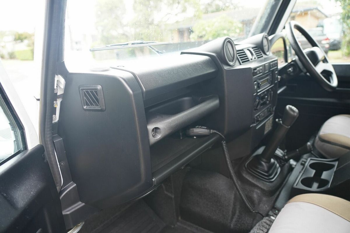 2011 Land Rover Defender 90 Limited Edition (4x4) MY11