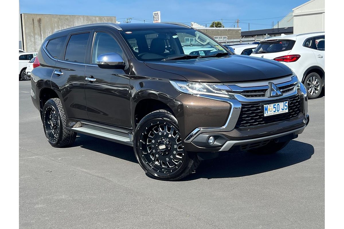 2016 Mitsubishi Pajero Sport GLS QE